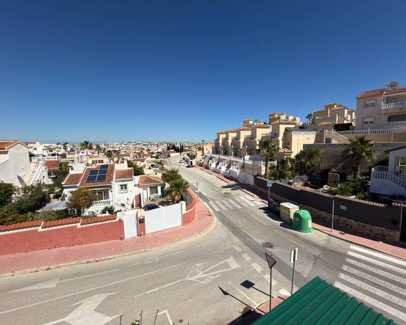 2 спальная комната вилла продается