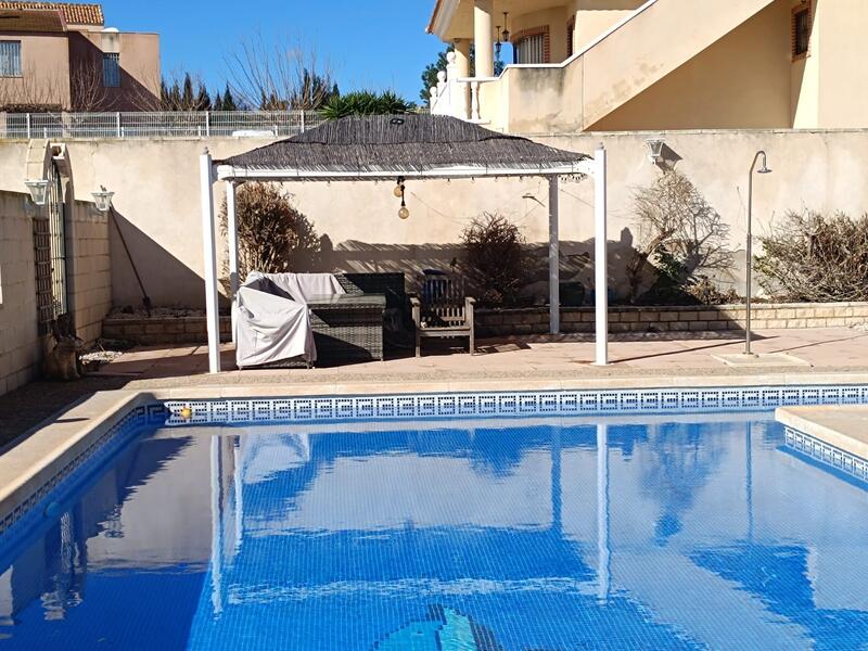 5 soverom Villa til salgs