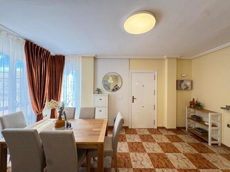 2 bedroom Townhouse for sale