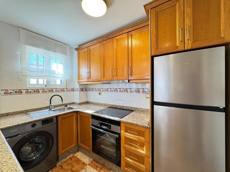 2 bedroom Townhouse for sale