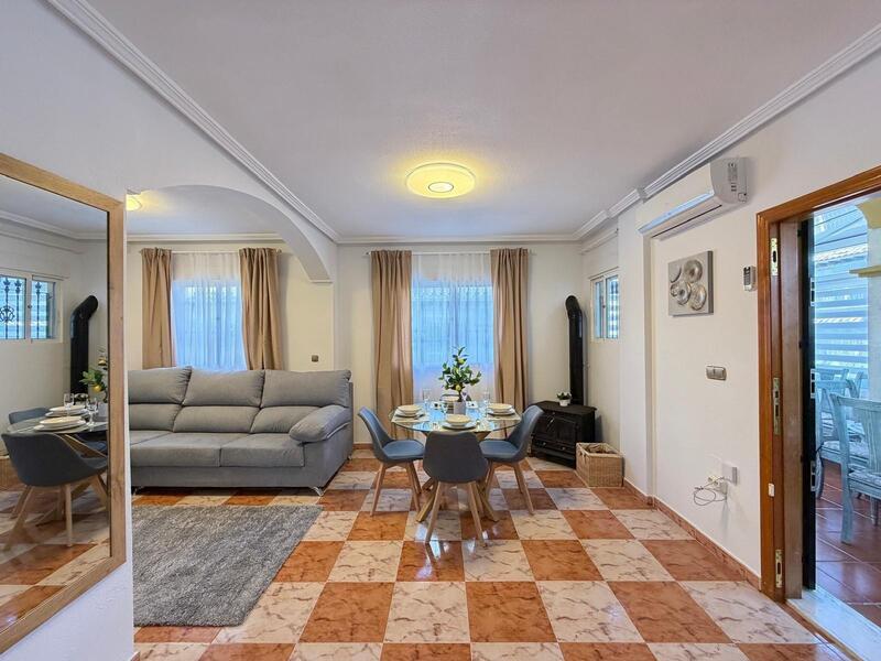 2 bedroom Townhouse for sale