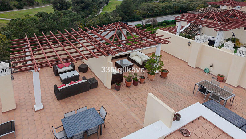 5 bedroom Apartment for sale