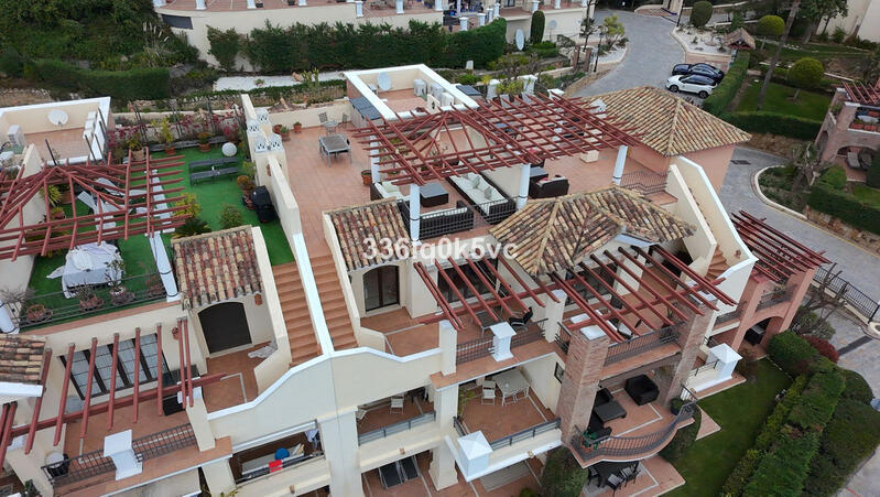 5 bedroom Apartment for sale