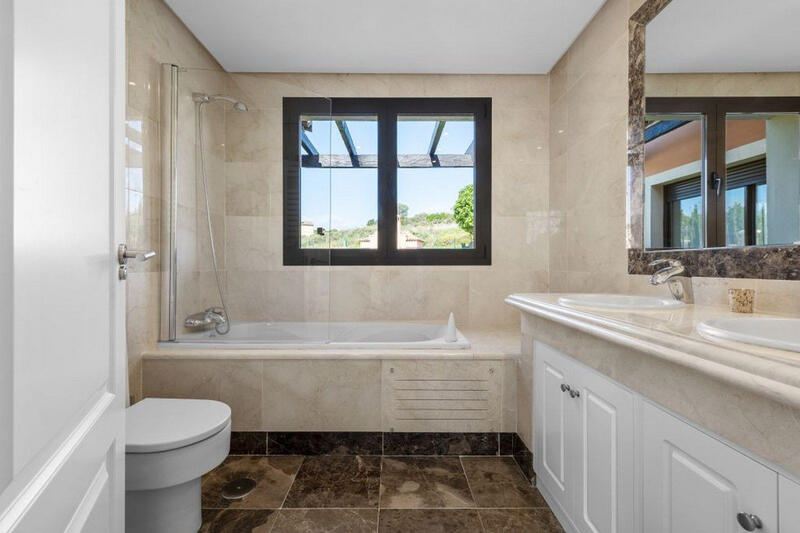 4 slaapkamer Villa Te koop