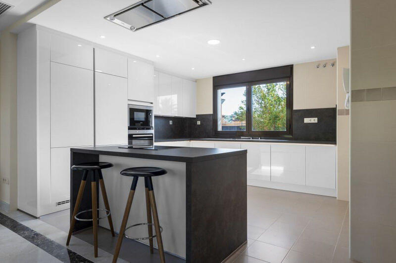 4 slaapkamer Villa Te koop