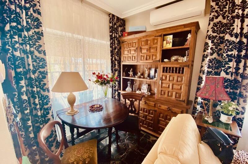 2 Cuarto Villa en venta