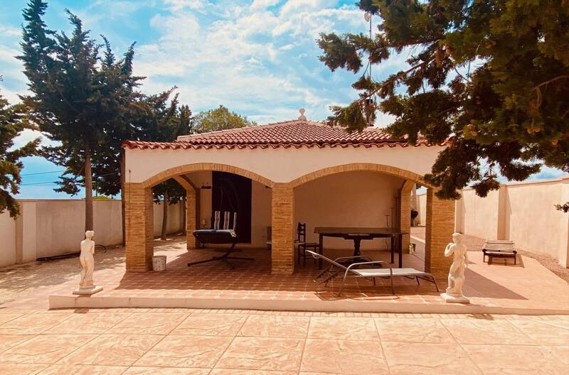 2 Cuarto Villa en venta