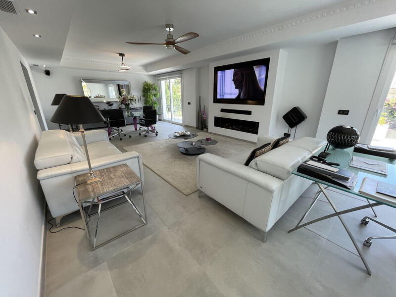 6 Cuarto Villa en venta