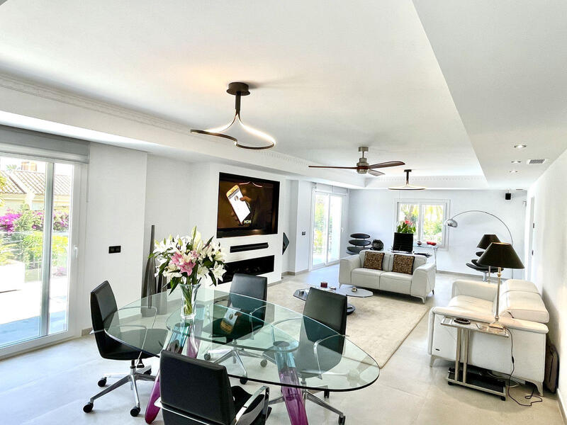 6 Cuarto Villa en venta