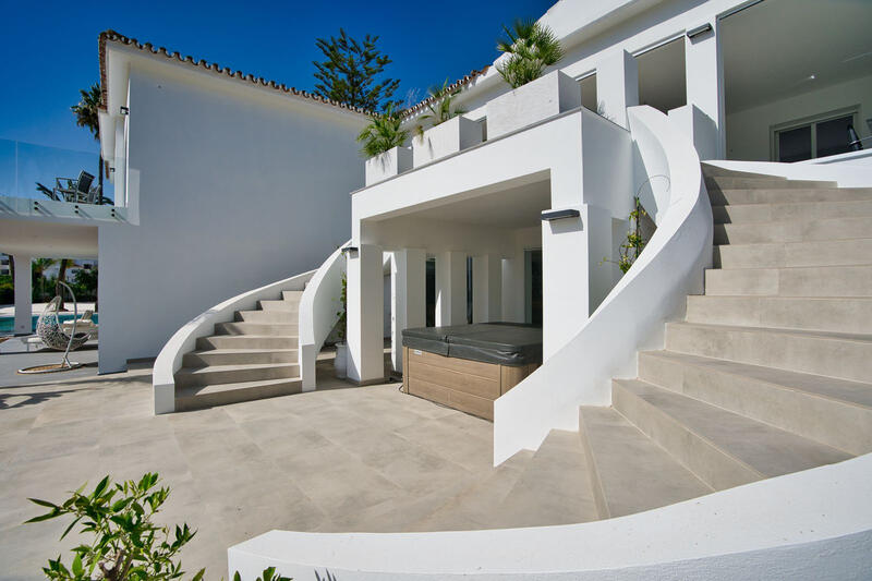 6 Cuarto Villa en venta