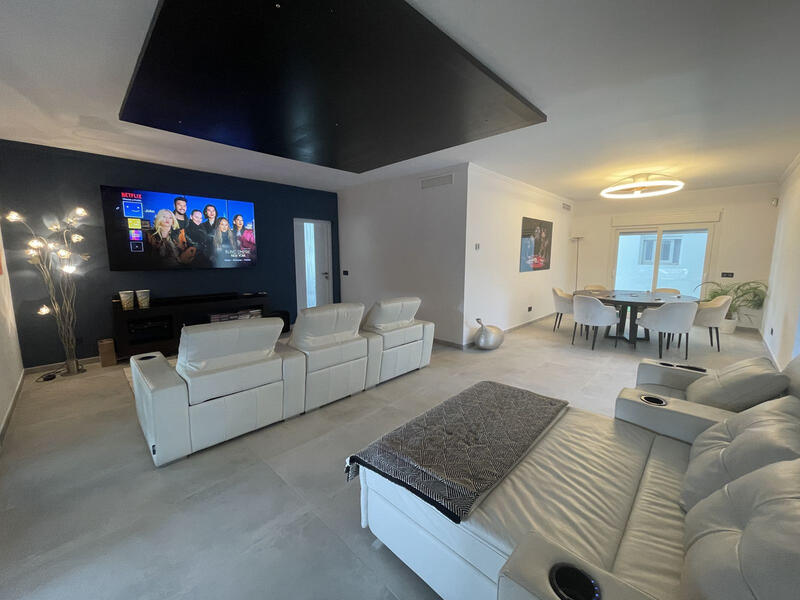 6 Cuarto Villa en venta