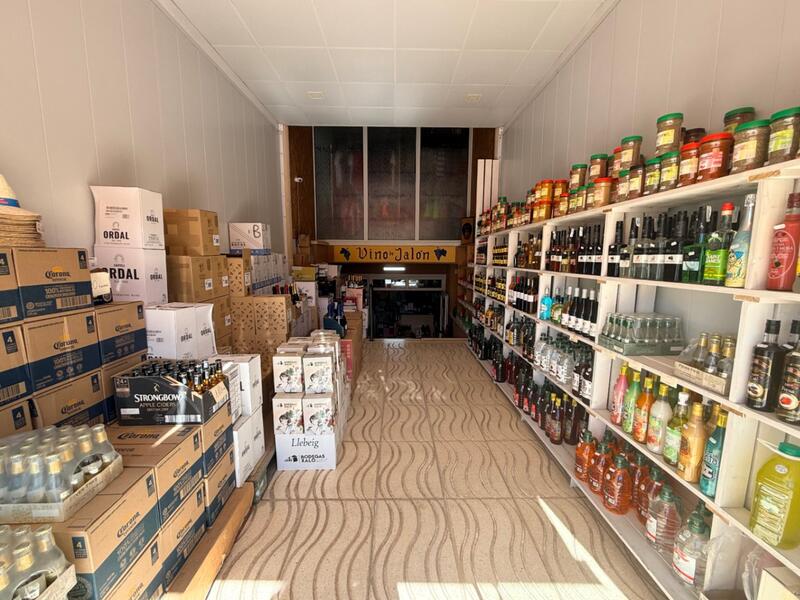 Kommersiella fastigheter till salu