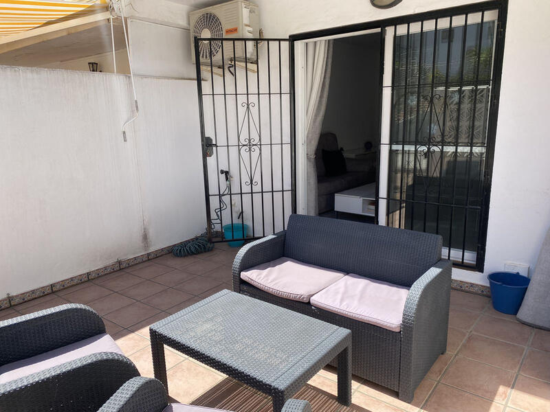 3 slaapkamer Gezinswoning Te koop 3 slaapkamer Gezinswoning Te koop