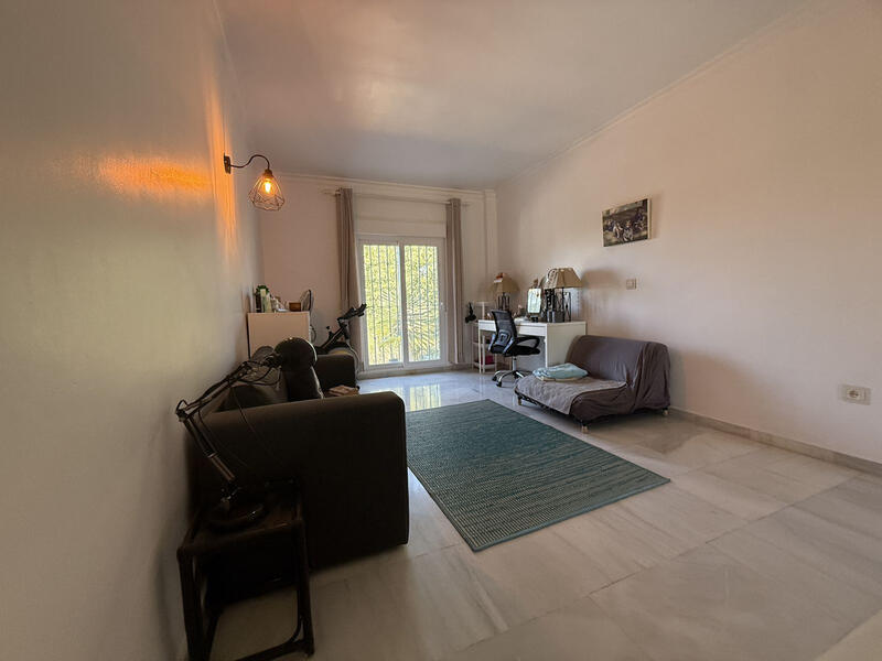 3 bedroom Townhouse for sale