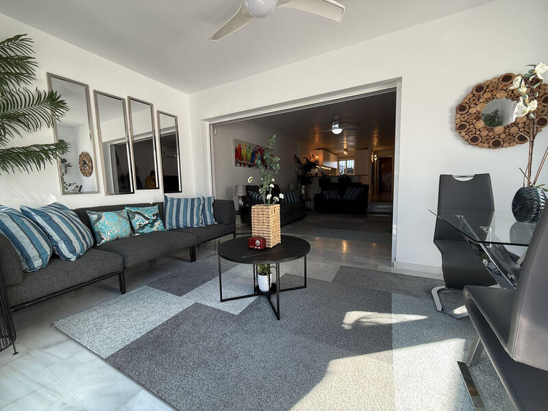 3 bedroom Townhouse for sale