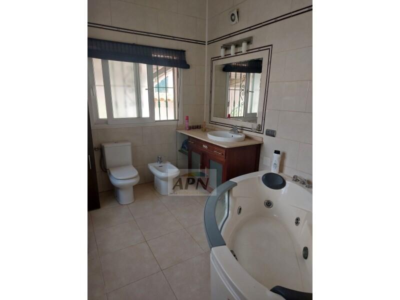 4 slaapkamer Landhuis Te koop