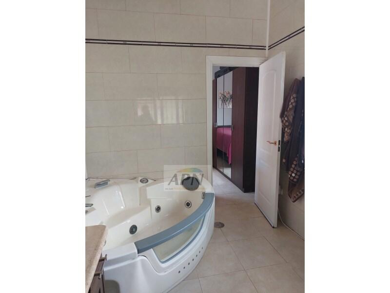 4 slaapkamer Landhuis Te koop