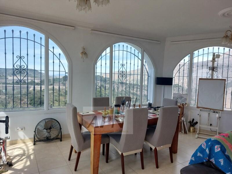 4 slaapkamer Landhuis Te koop