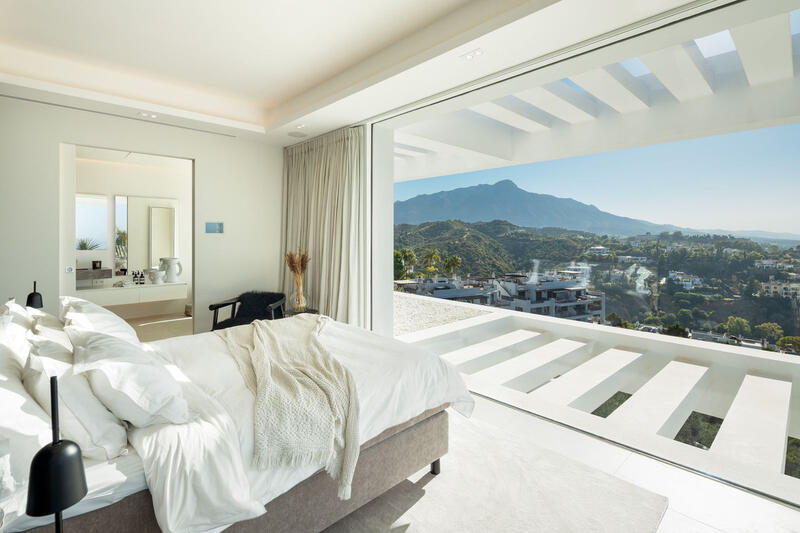 6 спальная комната вилла продается