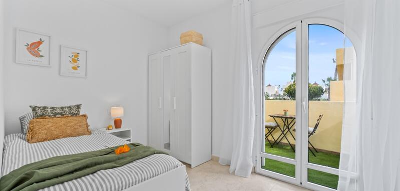 2 bedroom Townhouse for sale