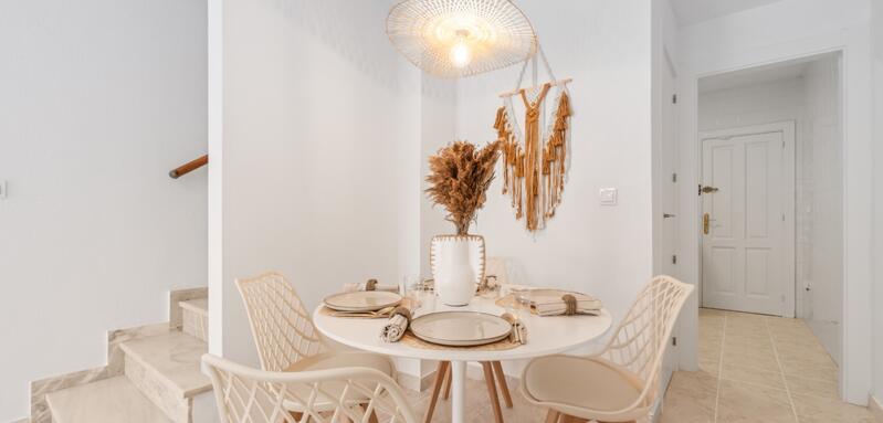 2 bedroom Townhouse for sale