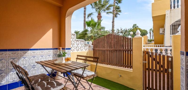 2 bedroom Townhouse for sale