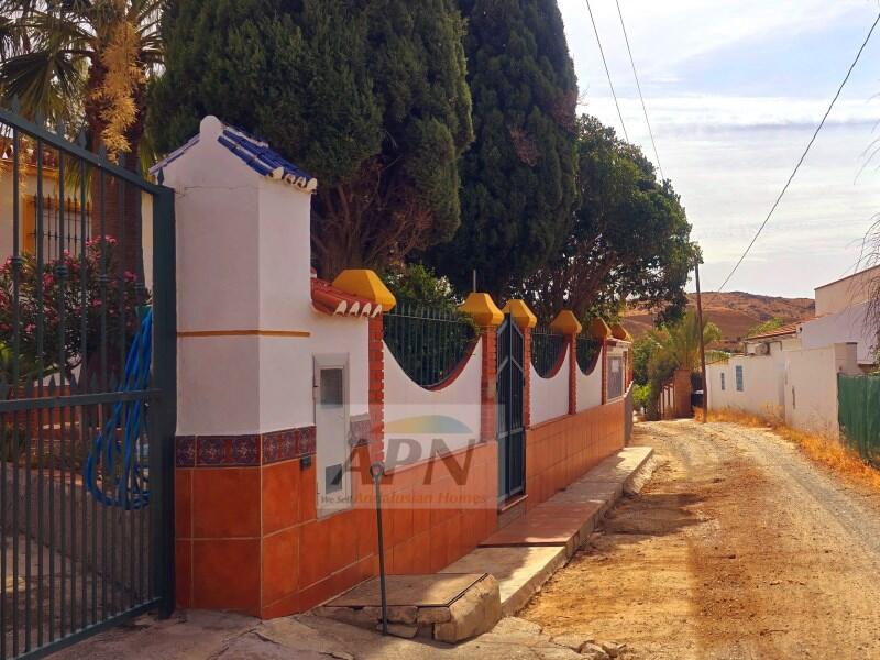 3 Schlafzimmer Landhaus zu verkaufen 3 Schlafzimmer Landhaus zu verkaufen