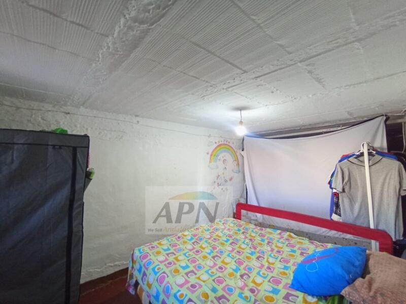 4 bedroom Townhouse for sale