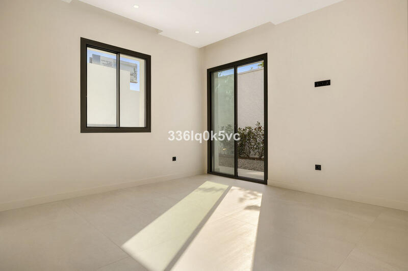 4 slaapkamer Villa Te koop 4 slaapkamer Villa Te koop