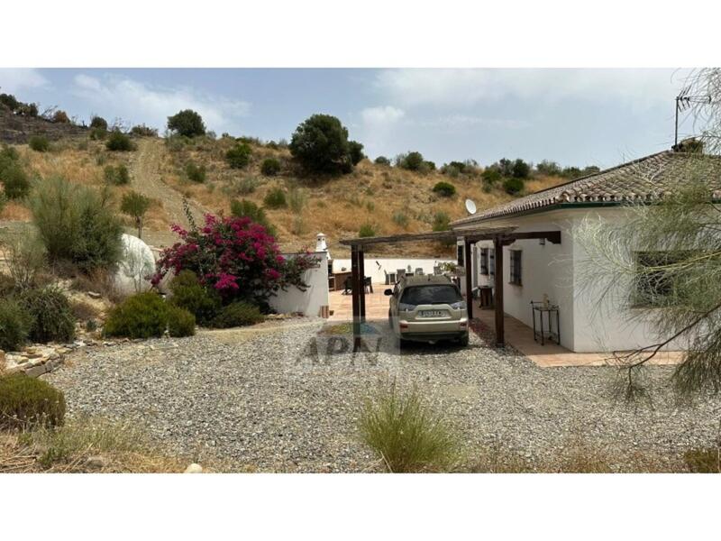 3 soverom Herregård til salgs