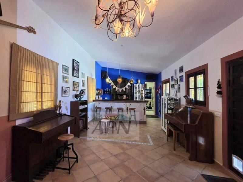 4 chambre Auberge à vendre