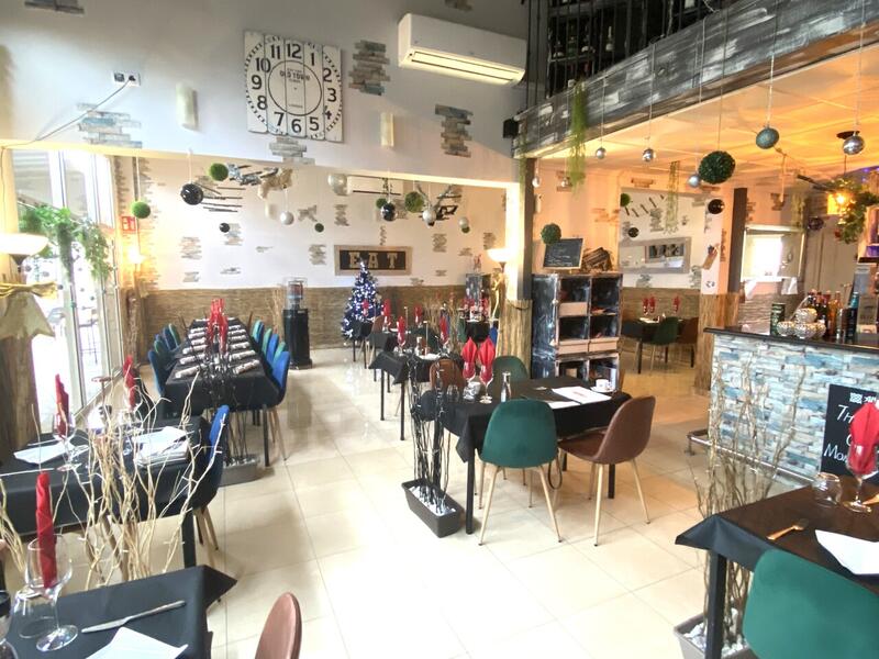 Commercial Property for sale in Algorfa, Alicante