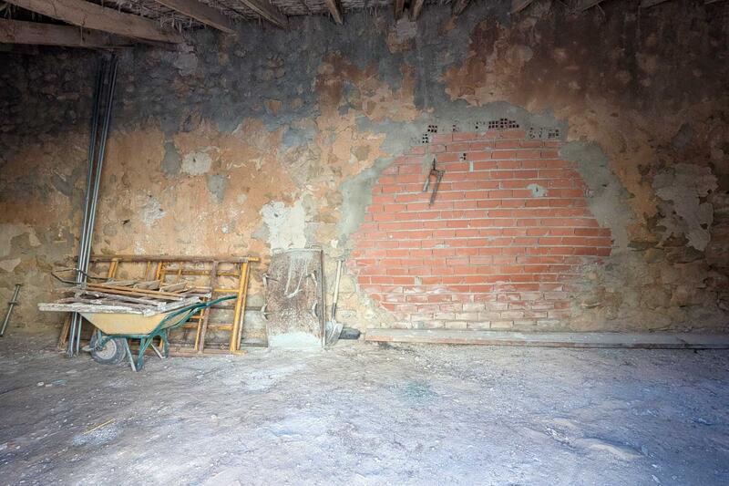 2 bedroom Country House for sale 2 bedroom Country House for sale