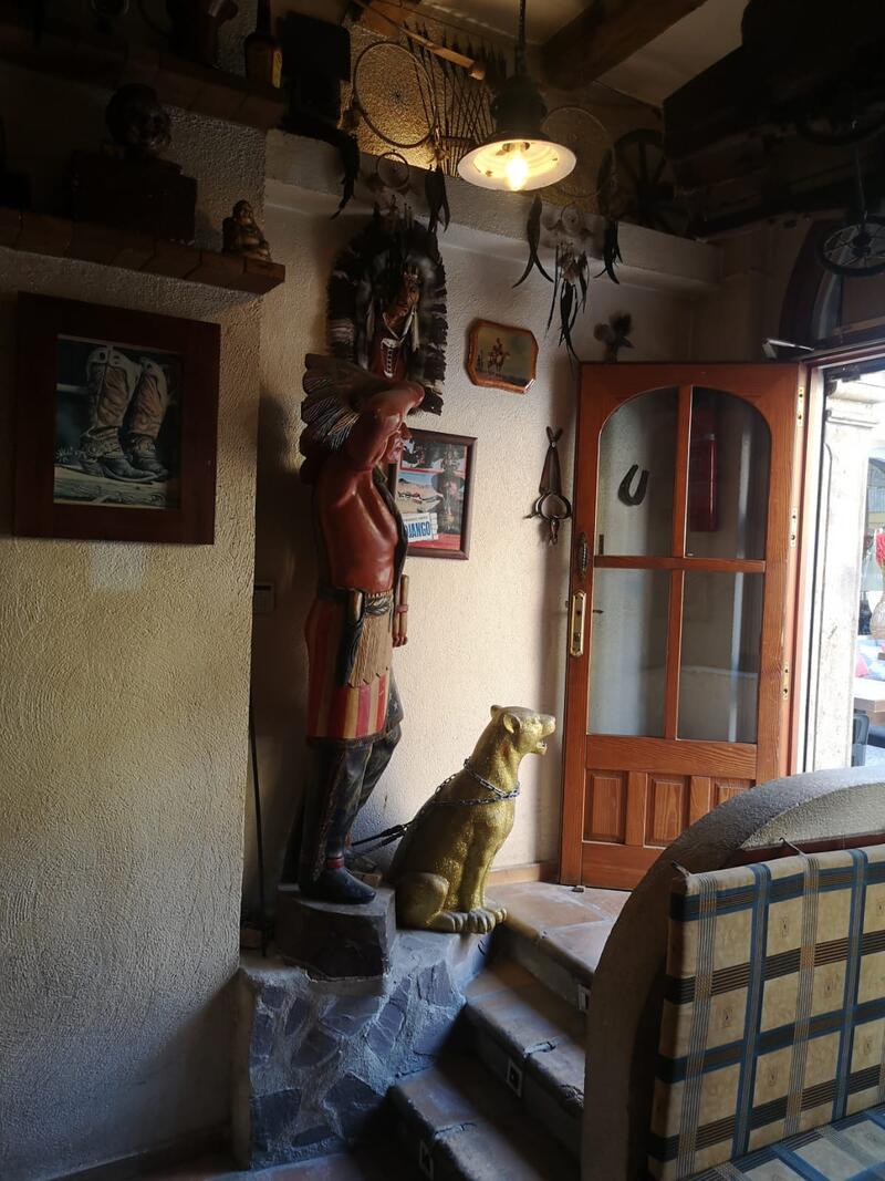 Forretningseiendom til salgs Forretningseiendom til salgs