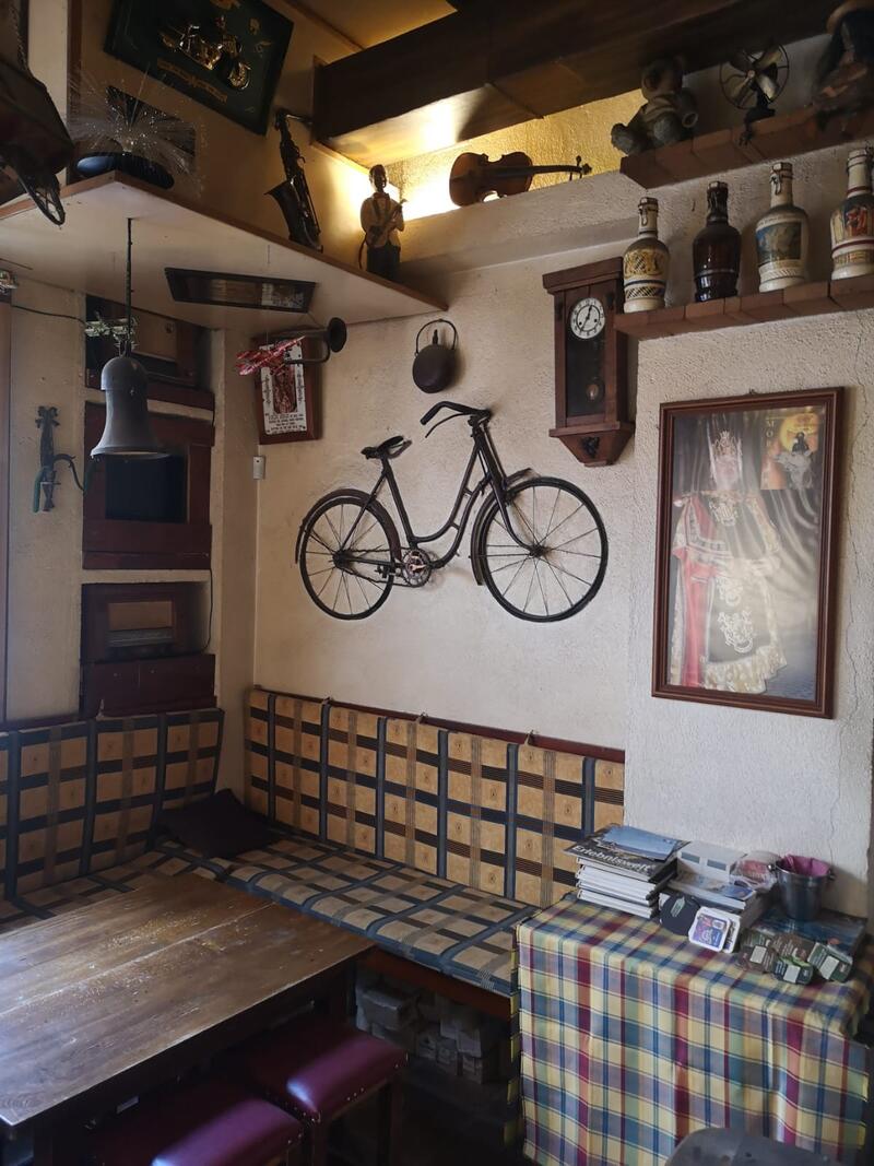 Forretningseiendom til salgs Forretningseiendom til salgs