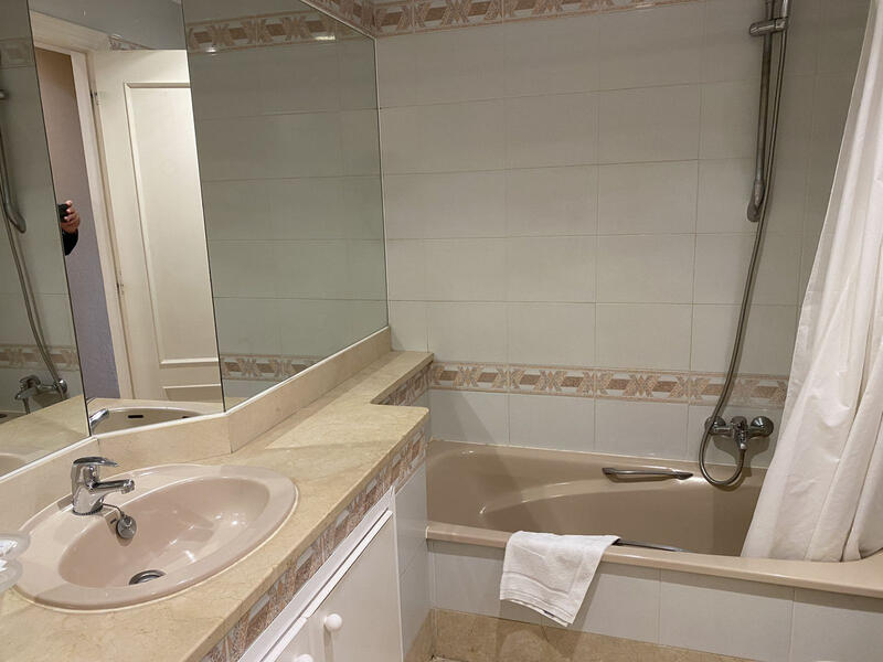 2 slaapkamer Appartement Te koop 2 slaapkamer Appartement Te koop