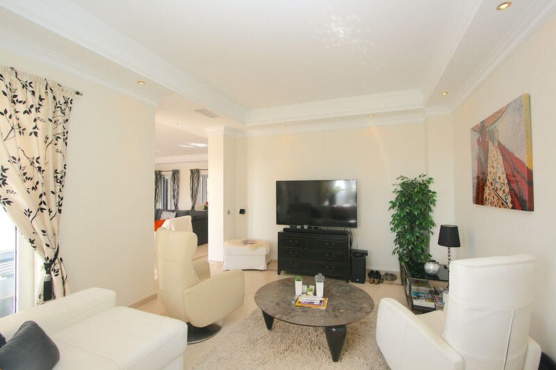 4 slaapkamer Villa Te koop 4 slaapkamer Villa Te koop