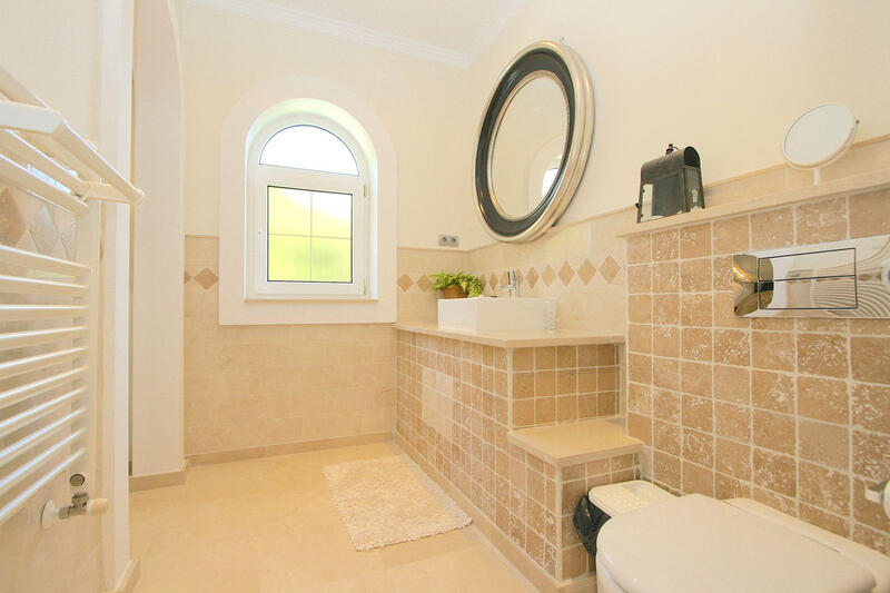 4 slaapkamer Villa Te koop 4 slaapkamer Villa Te koop