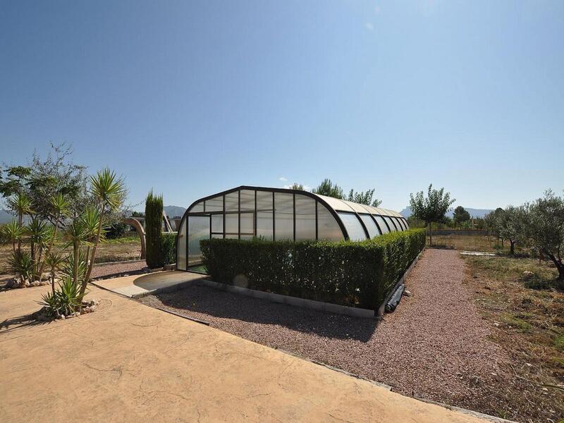 8 bedroom Villa for sale