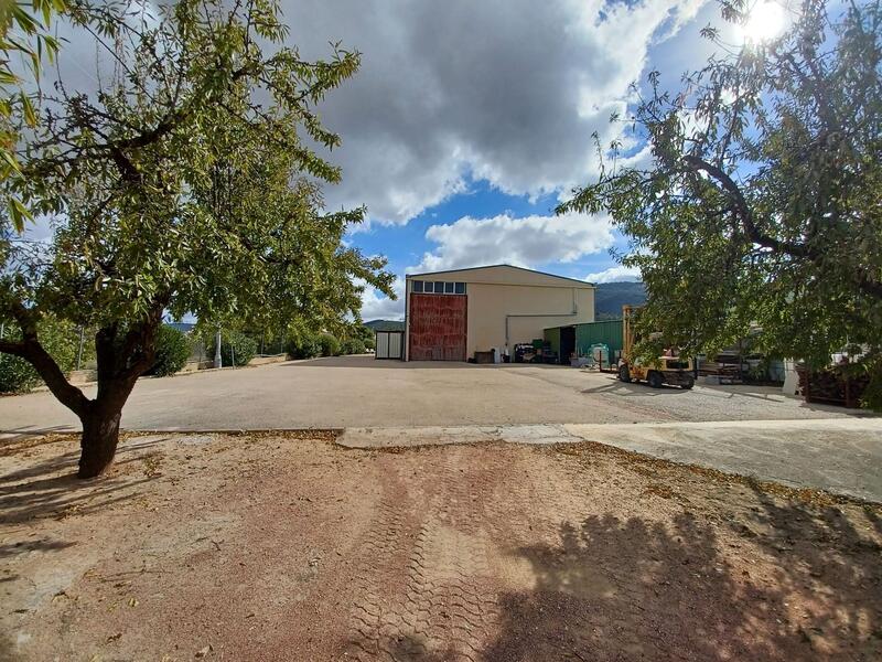 4 bedroom Country House for sale 4 bedroom Country House for sale