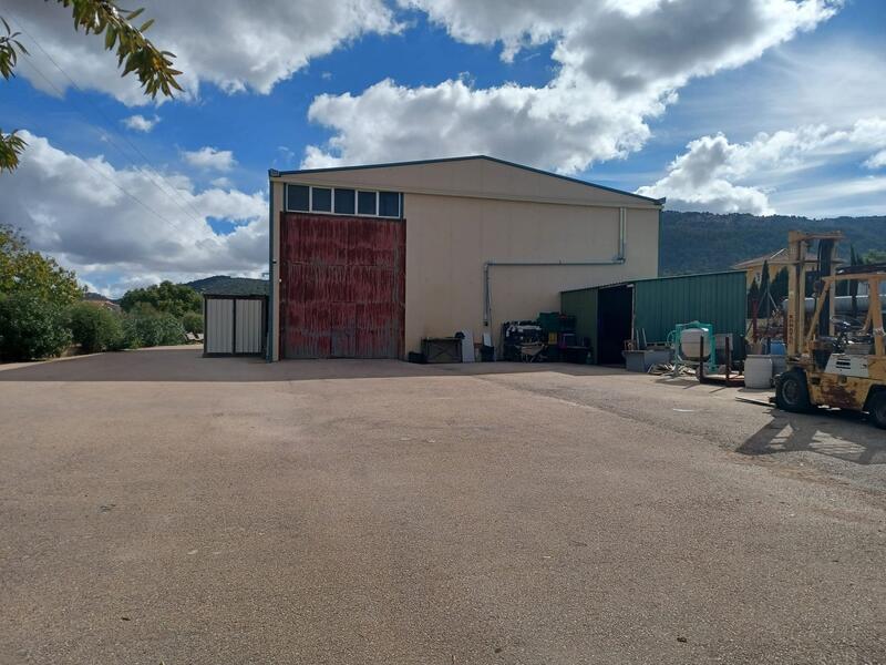 4 bedroom Country House for sale 4 bedroom Country House for sale