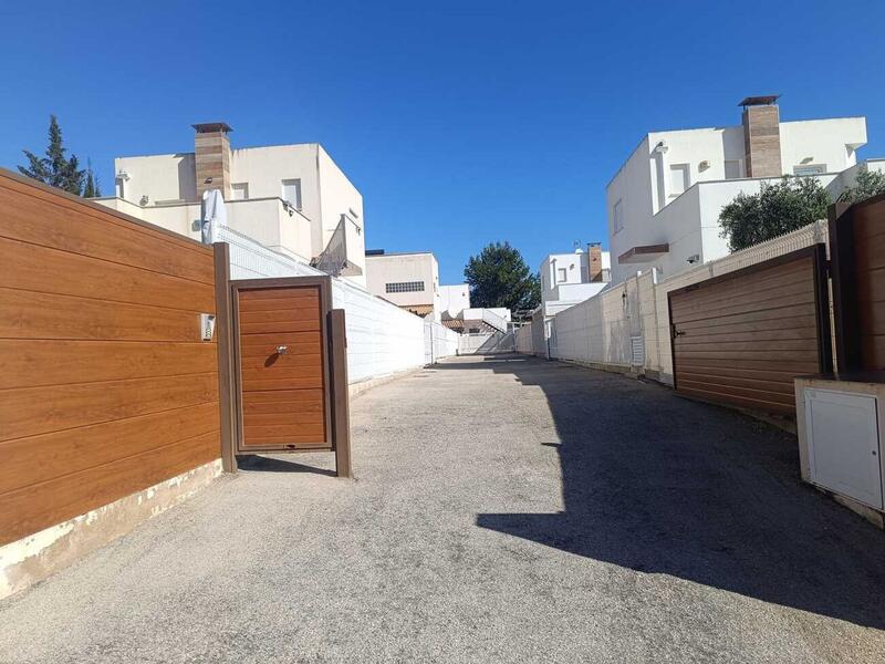 Villa for sale in Fortuna, Murcia