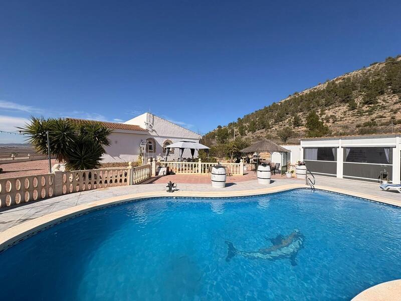 4 bedroom Villa for sale 4 bedroom Villa for sale