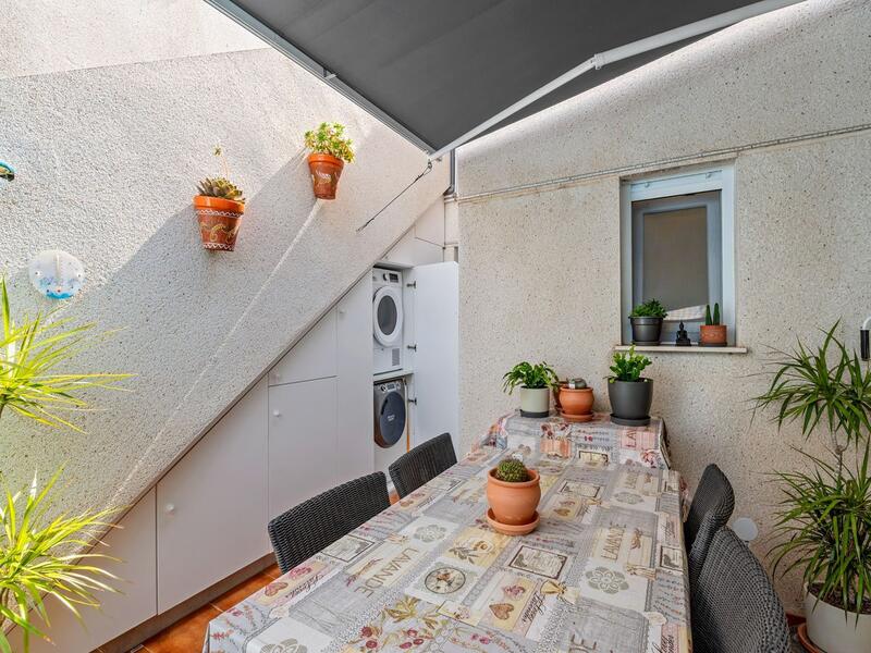 3 bedroom Commercial Property for sale