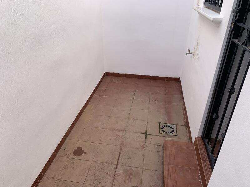 2 bedroom Townhouse for sale