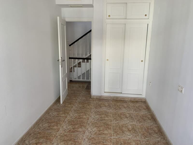2 bedroom Townhouse for sale