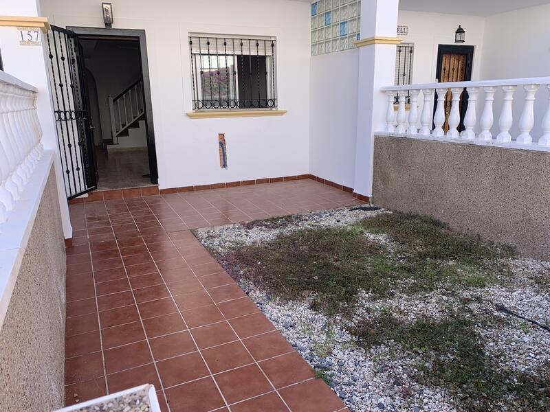 2 bedroom Townhouse for sale