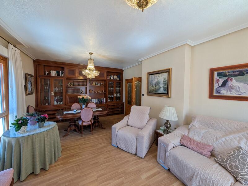 5 soverom Rekkehus til salgs