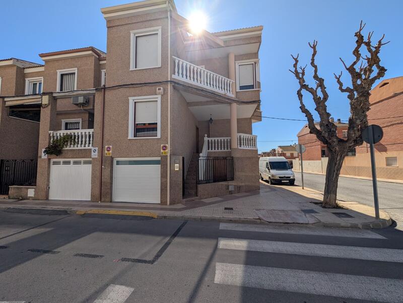 5 soverom Rekkehus til salgs