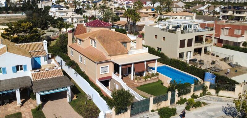5 bedroom Villa for sale